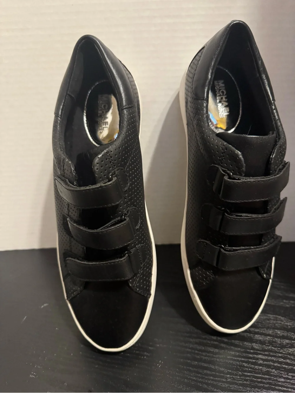 MICHAEL Michael Kors Womens Black Velcro Sneakers with White Trim